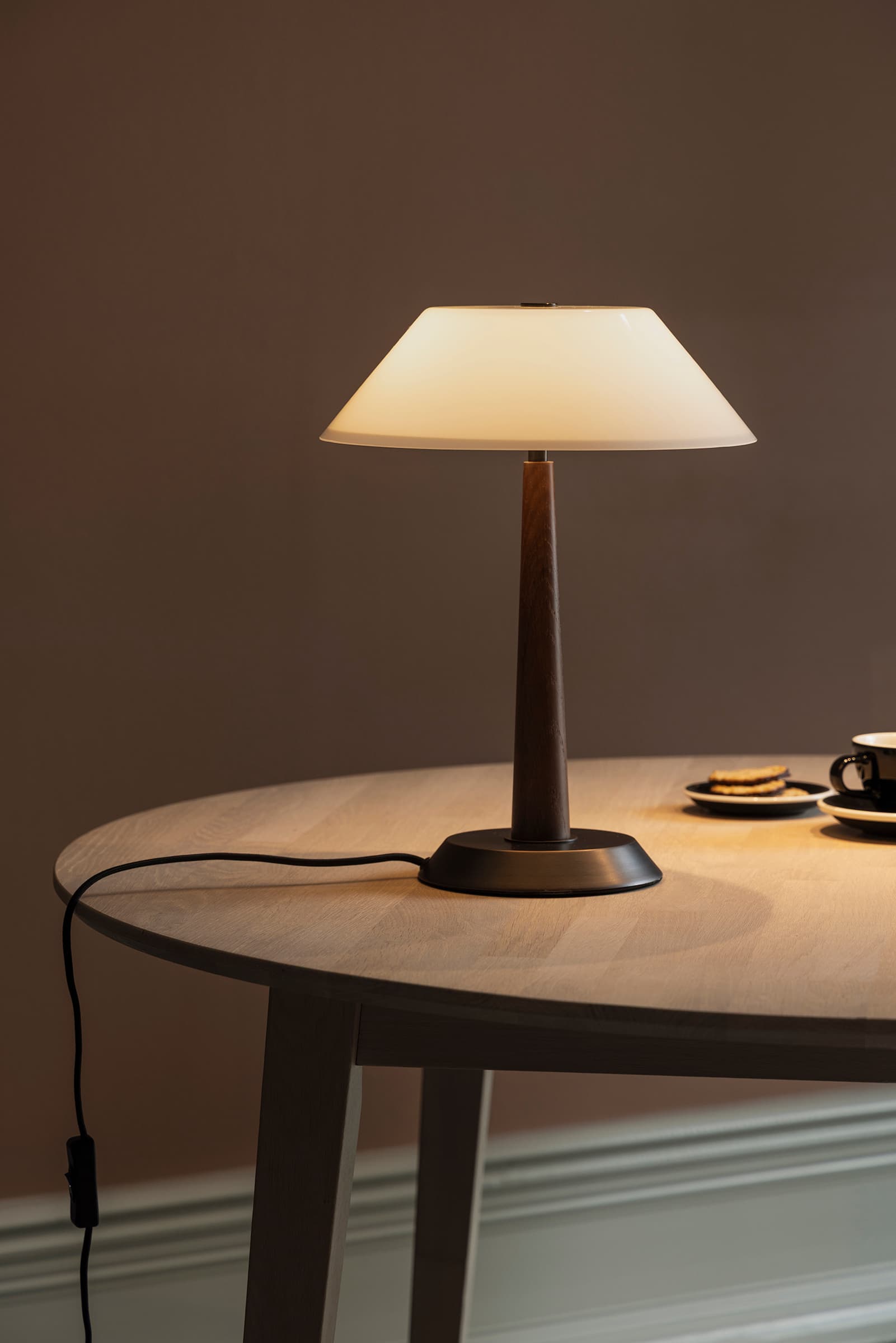 Bordslampa Ligna 29